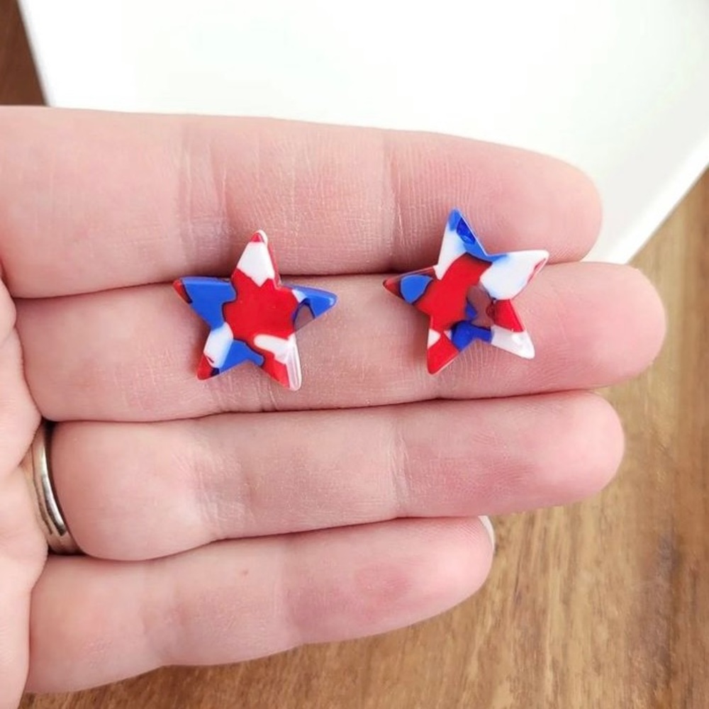 🖤Marbled Star Stud Earrings🖤